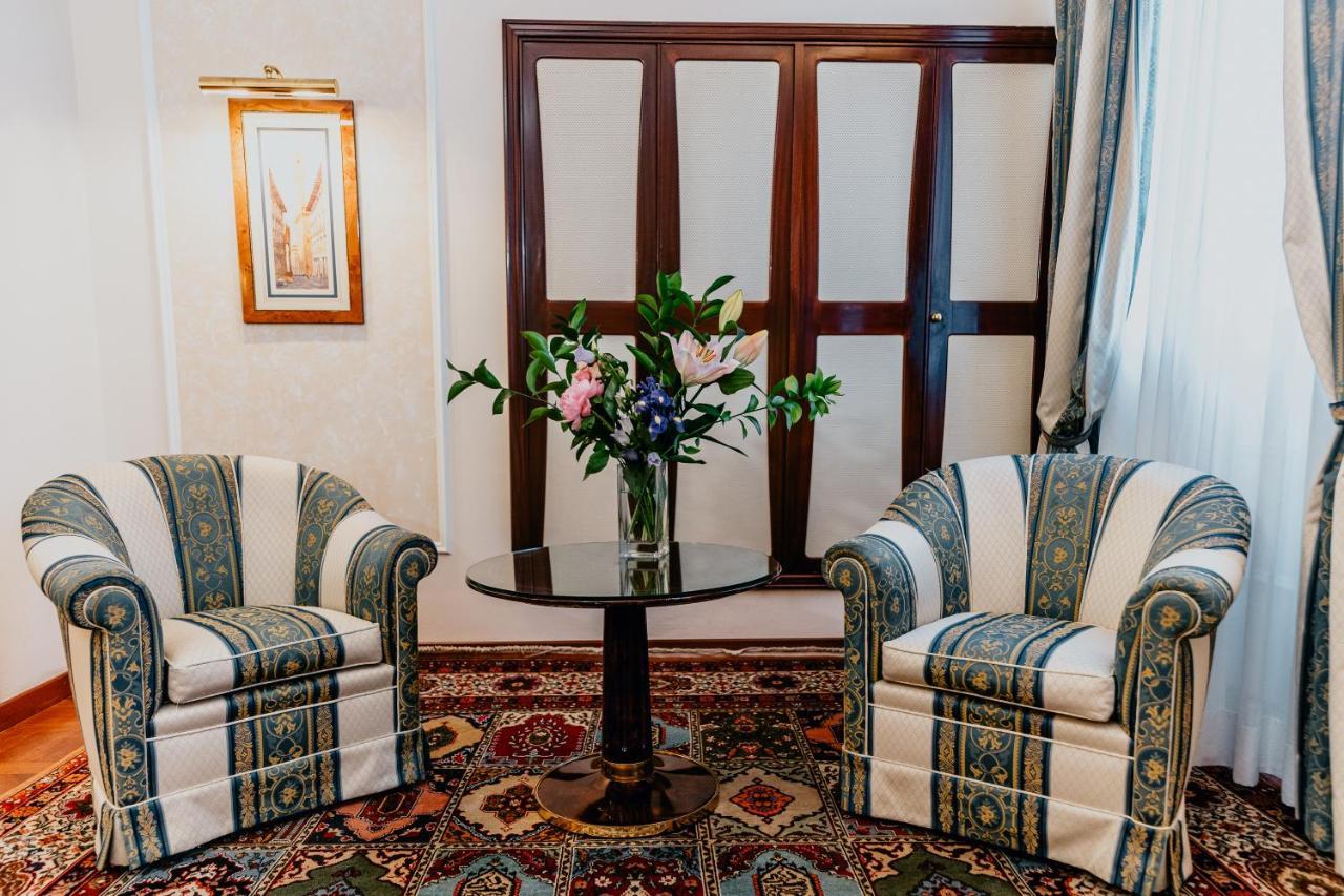Hotel De La Ville Florencja Zewnętrze zdjęcie