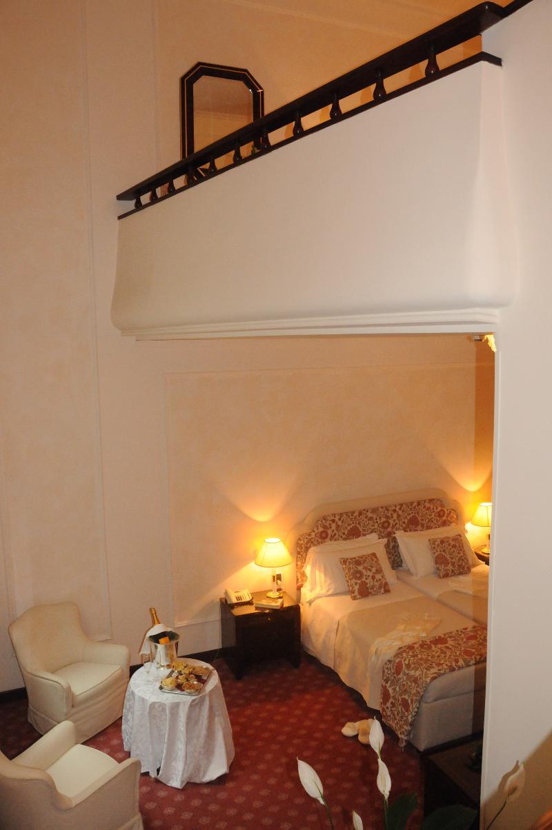 Hotel De La Ville Florencja Zewnętrze zdjęcie