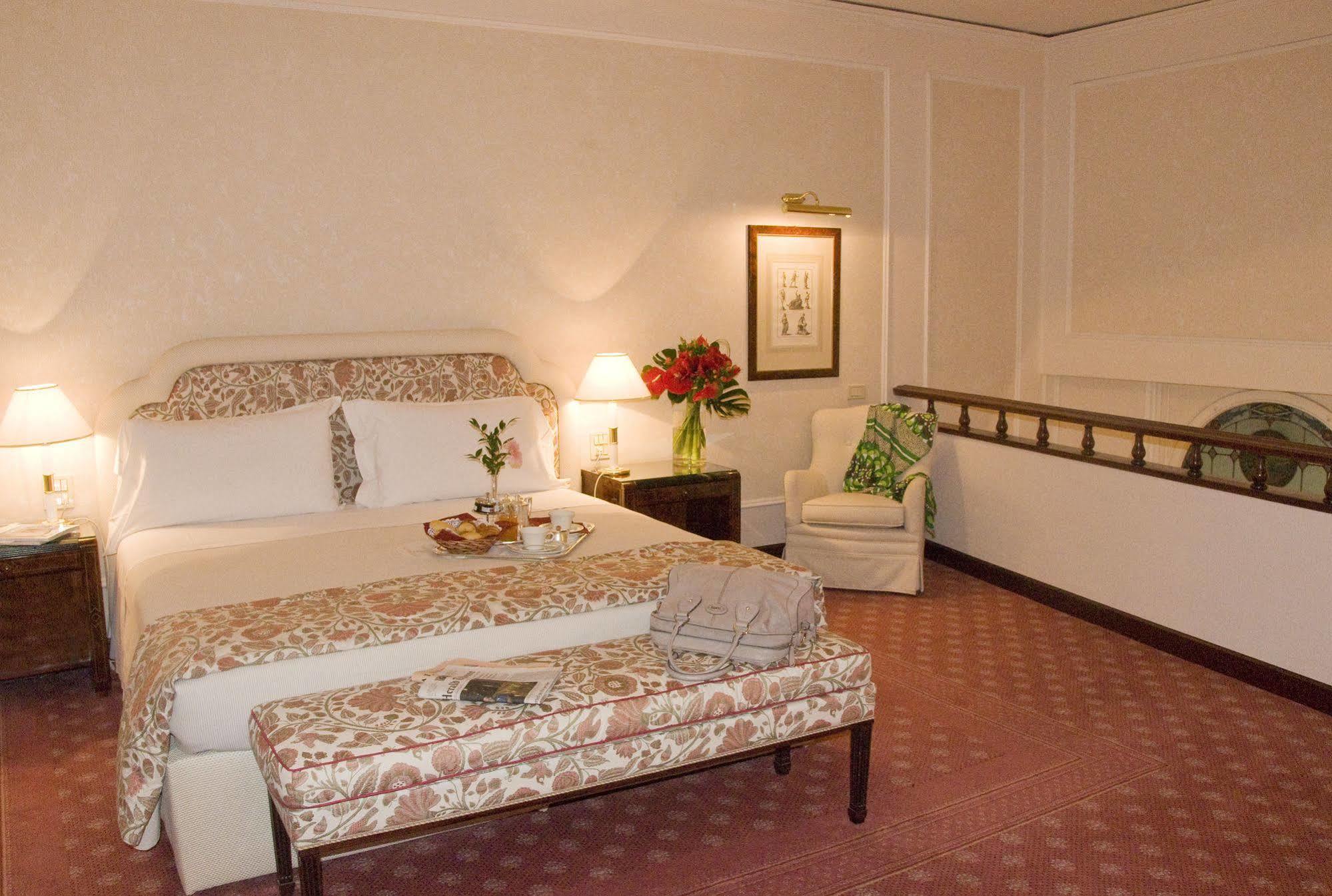 Hotel De La Ville Florencja Zewnętrze zdjęcie